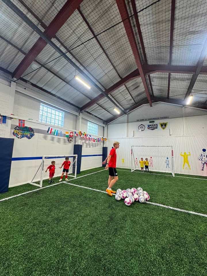 A WDR Coaching session on the indoor astro pitch